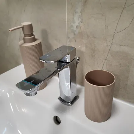 Seaside Mamaia Nord La Mare * ナボダリ